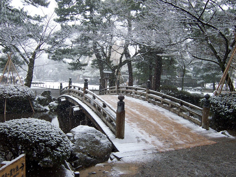 9. เมืองคานาซาว่า จ. อิชิคาวะ (Kanazawa, Ishikawa)