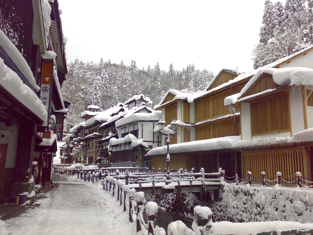 13. กินซันออนเซ็น จ.ยามากาตะ (Ginzan Onsen, Yamagata)