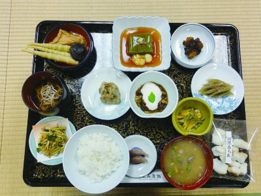 7. Enjoy a Shojin Ryori meal