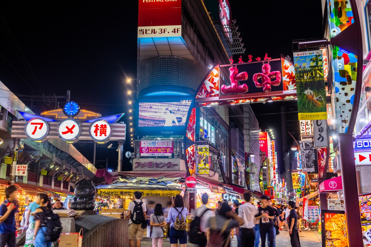 E-09 สถานีอุเอโนะโอกาจิมาจิ (Ueno-okachimachi Station)