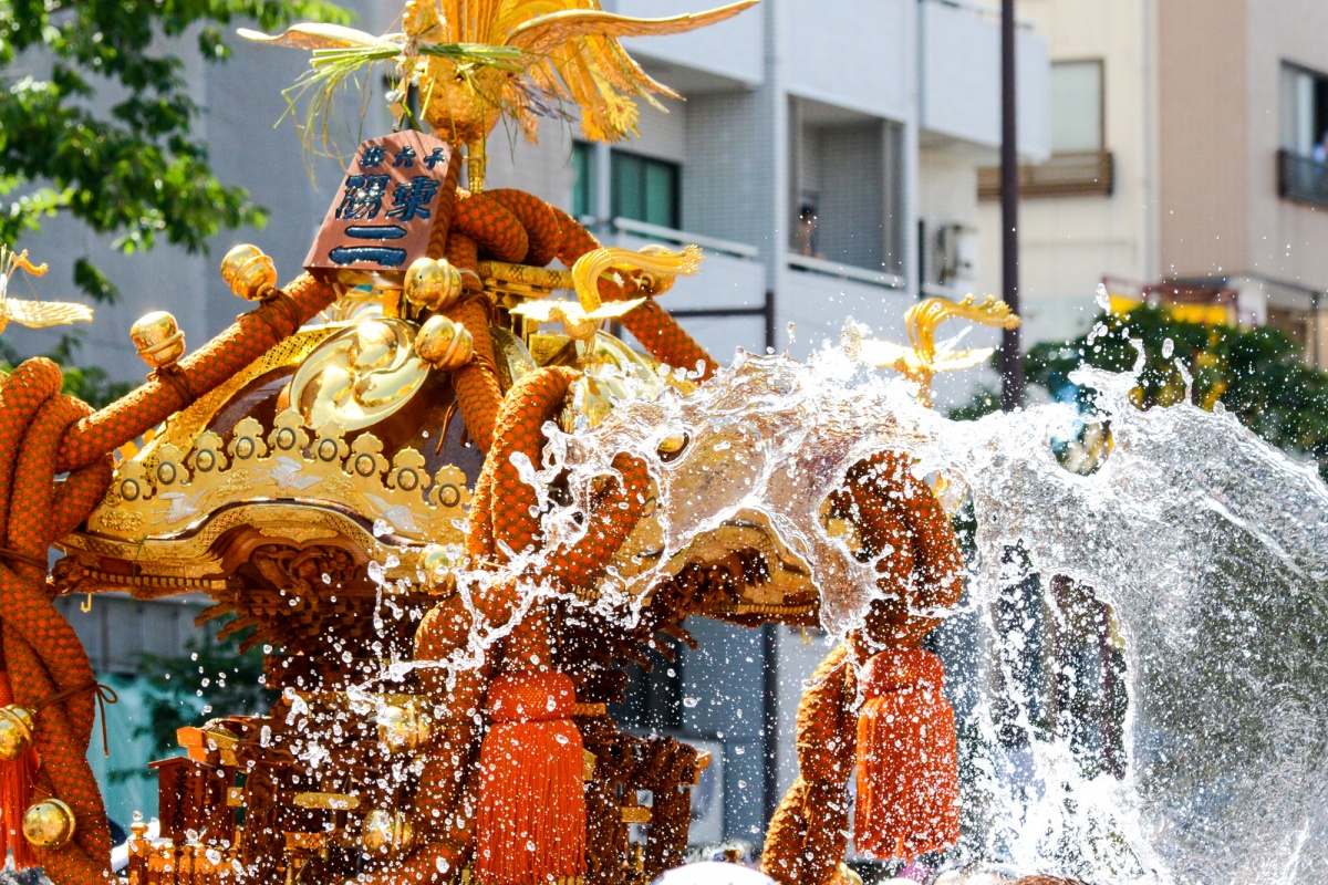 17 เทศกาลฟุคางาวะ จังหวัดโตเกียว (Fukagawa Matsuri, Tokyo)