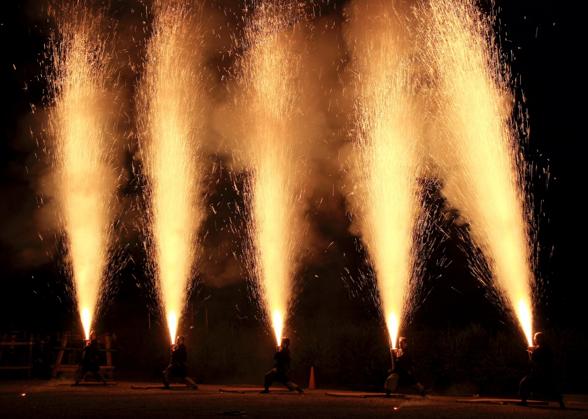 3 เทศกาลแห่งไฟ เมืองโทโยฮาชิ จังหวัดไอจิ (Fire Festival, Toyohashi, Aichi)