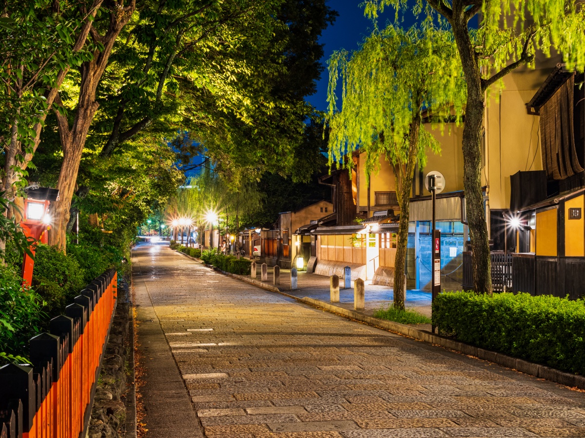 [T-11] สถานีซังโจเคฮัง (Sanjo Keihan Station)