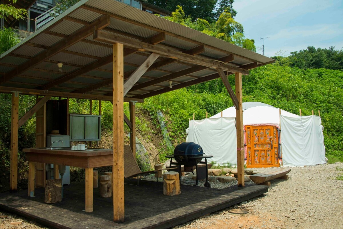 7. Comfortable glamping yurt located right on a farm in Sagamihara