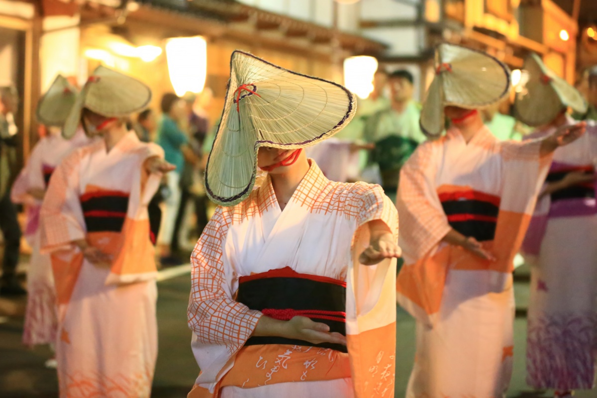 10. เทศกาลโอวาระคะเซะโนะบง จ.โทยาม่า (Kazenobon Festival, Toyama)