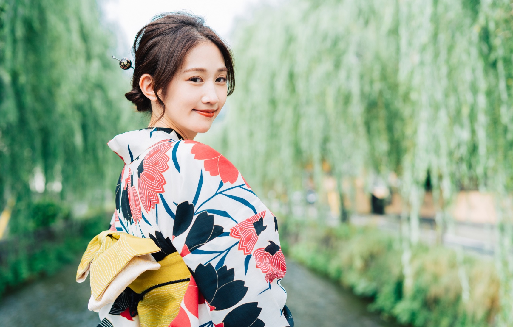 日本流行文化：樱花妹的“氛围美”是如何炼成的？学会这些你也可以！