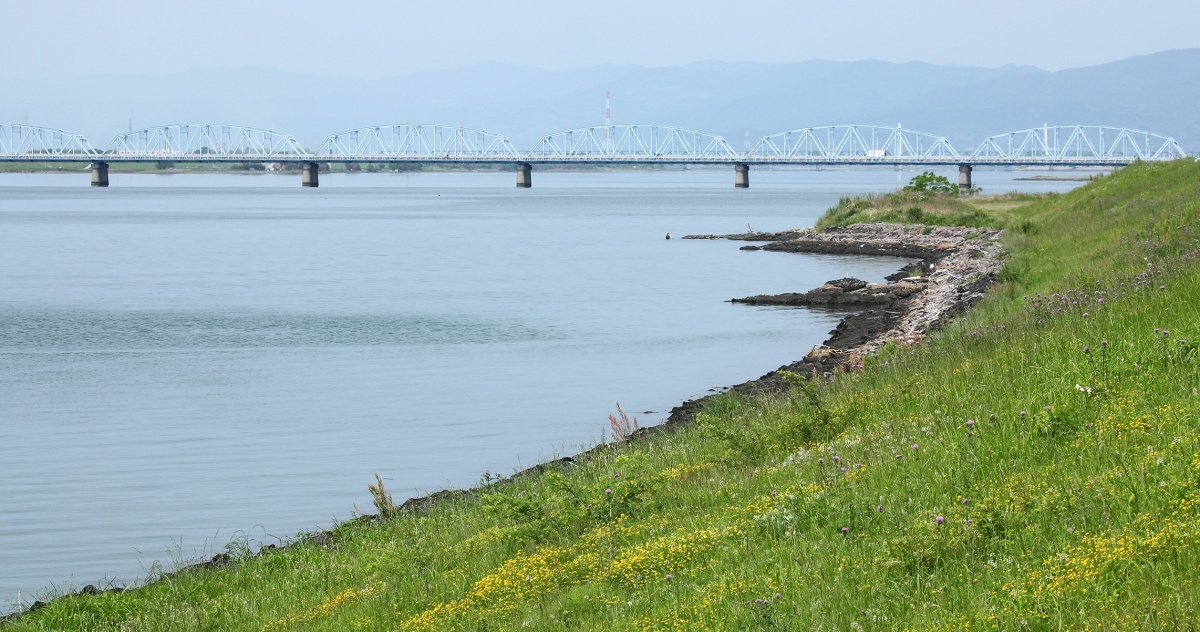 1:00pm: Cycle to One of Japan's Greatest Rivers