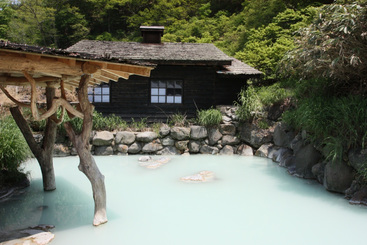 2. นิวโตออนเซ็นเคียว (Nyuto Onsen-kyo Hot Springs Village)：ภูมิภาคโทโฮคุ (Tohoku Area)
