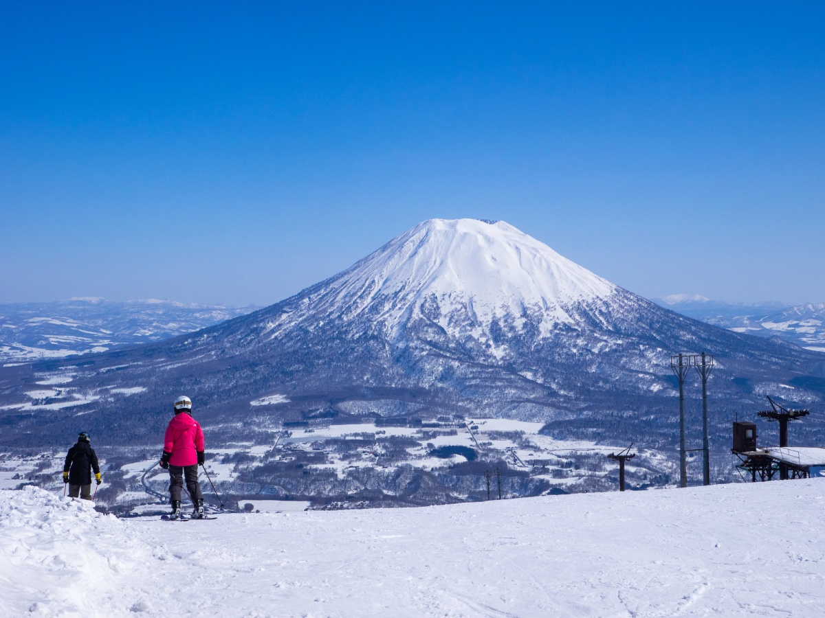 1. ภูเขาโยเทอิ (Mt.Yotei) จังหวัดฮอกไกโด (Hokkaido)