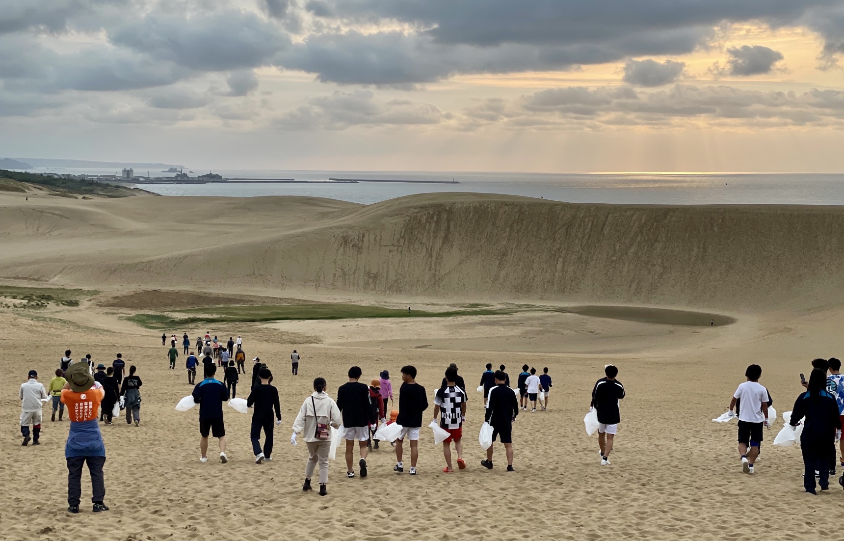 Giving Back: An Eco-tourism Experience at Tottori Sand Dunes