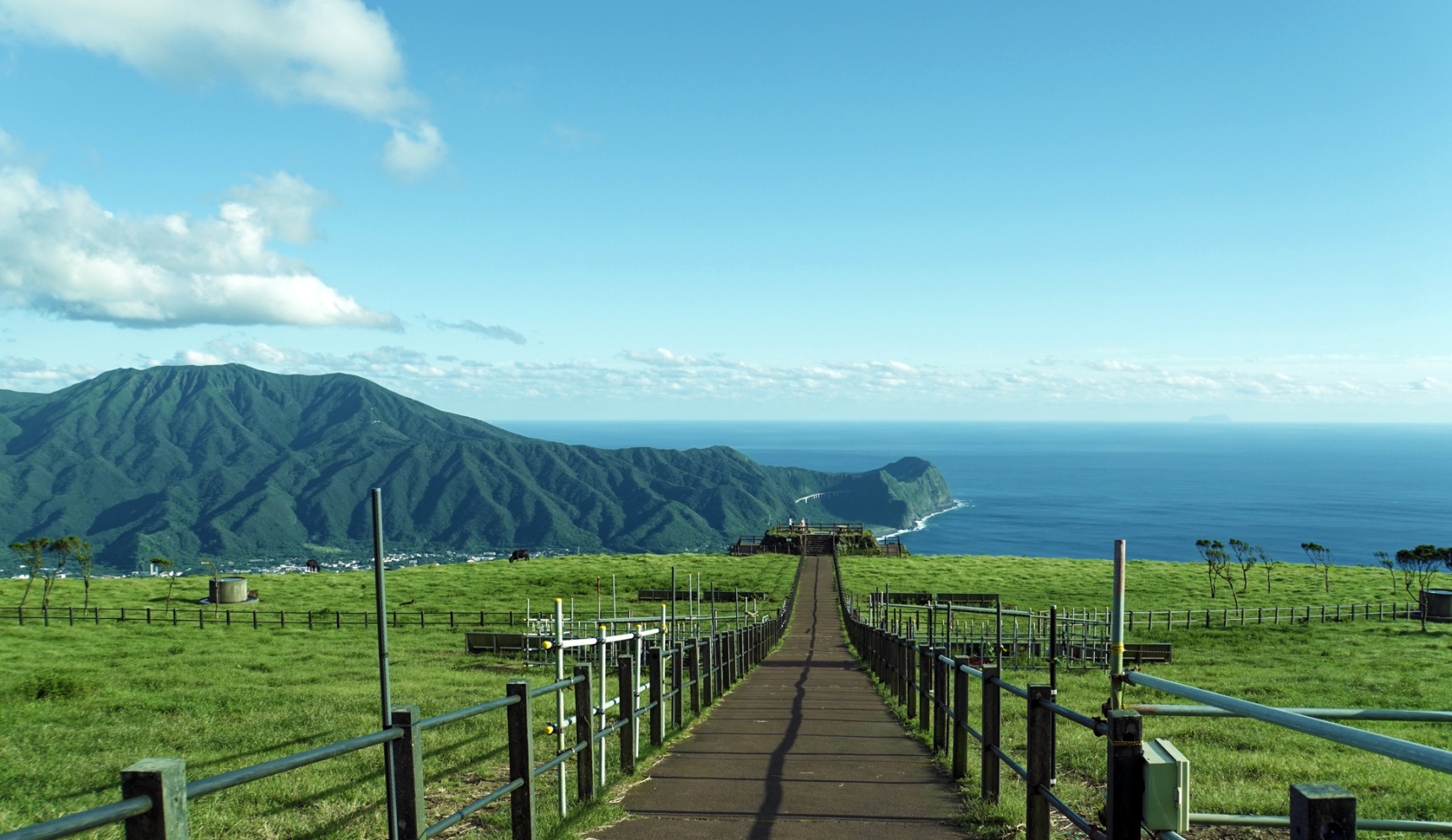咫尺东京的避世海岛：用“Tokyo Islands Explorer”解锁伊豆诸岛之旅